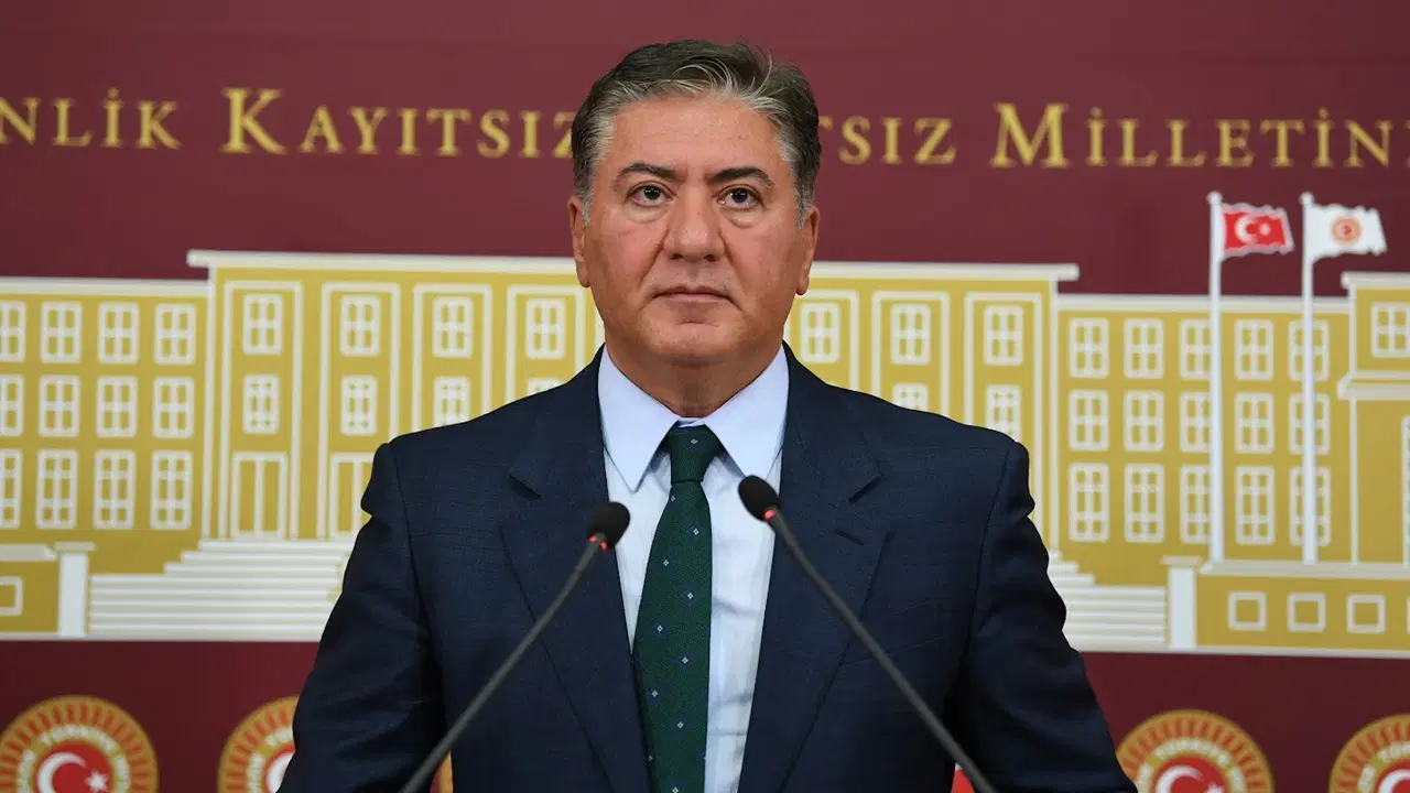 YENİ Parti’den Aziz İhsan Aktaş davası tepkisi: ‘Asıl hukuk cinayeti Aktaş üzerinden kurulan pazarlıkta’