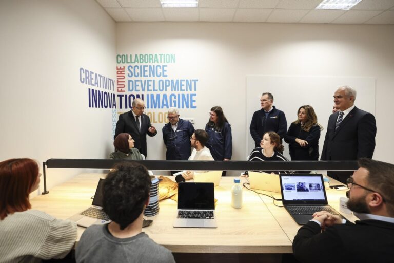 Kocaeli Üniversitesi'nde beşinci Teknoloji ve Etki Merkezi hizmete açıldı