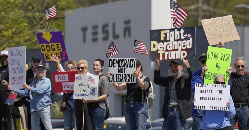 Musk’un kararları Tesla’yı vurdu … Protestolara maruz kalan şirket tarafından alınan büyük stratejik hata