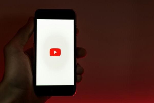 YouTube video okuyucusu için bir değişiklik işareti! İşte Reddit’te paylaşılan tasarım