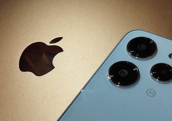 İPhone 17 Pro serisinin yansıması ve çizilmesi geliyor