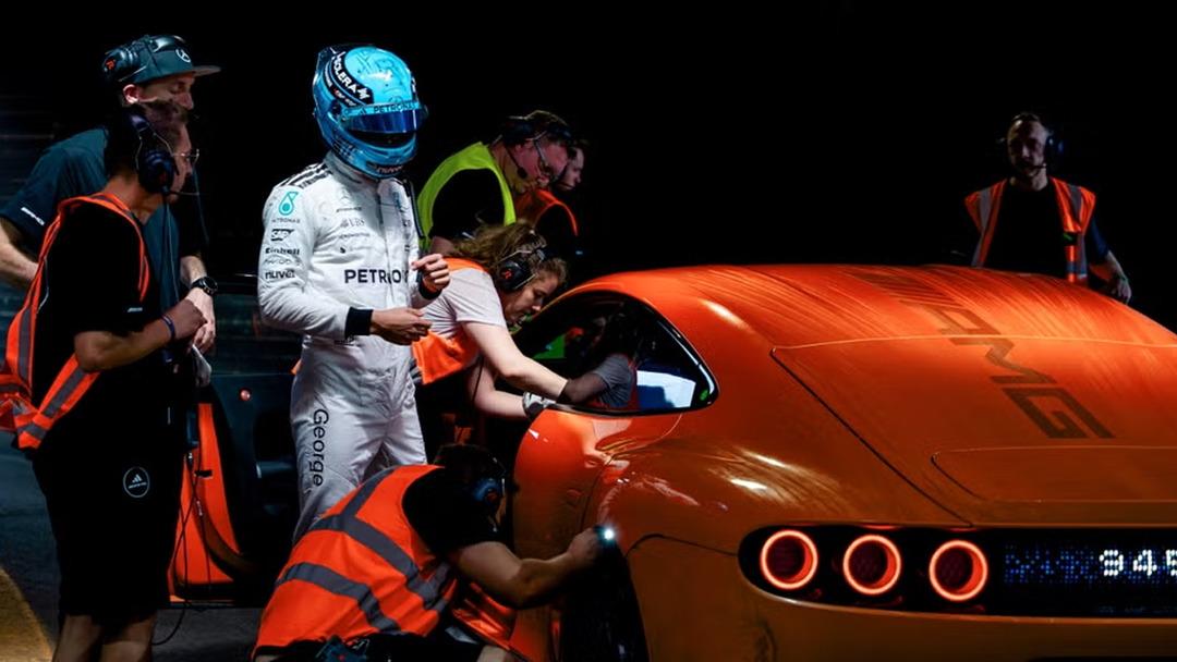 Mercedes elektrikli arabasıyla 25 farklı dünya rekoru kırdı: 8 günde 40 bin kilometre! 3