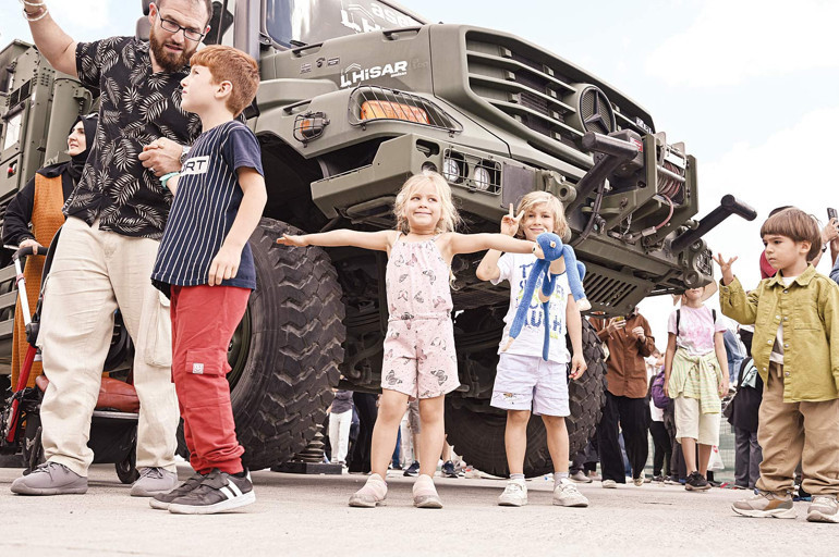 Küçüklerden Teknofest'e büyük ilgi ...