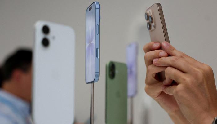 İPhone Apple’a iOS 26 İsyan kullanıcıları: “Telefonum tuğlalara dönüştü”