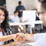 Gençler için özgürlük ve maaşın önemi